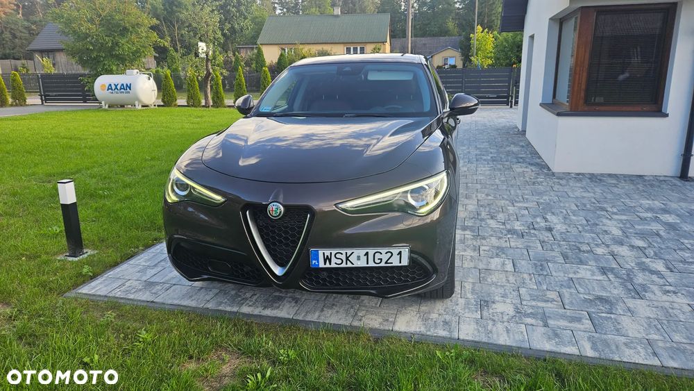 Alfa Romeo Stelvio - 6