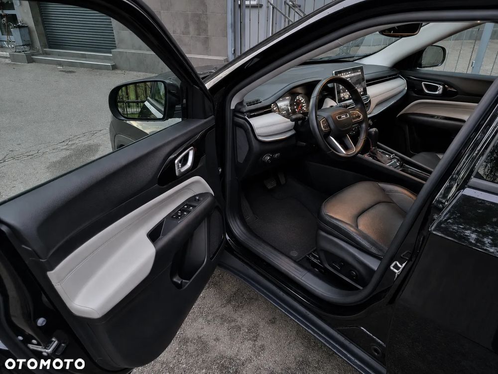 Jeep Compass - 10