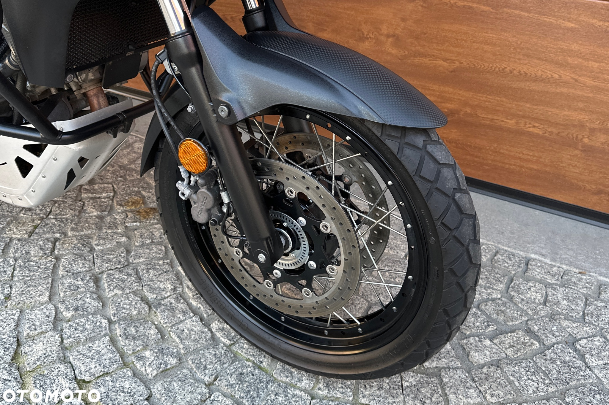 Suzuki DL - 5