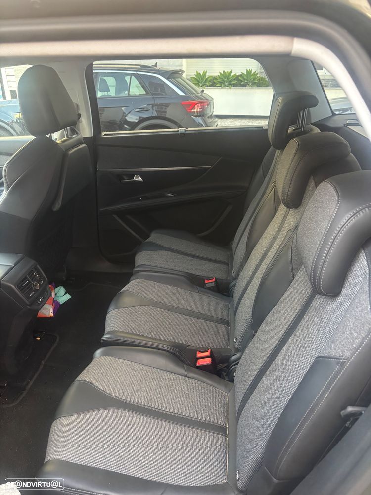 Peugeot 5008 - 9