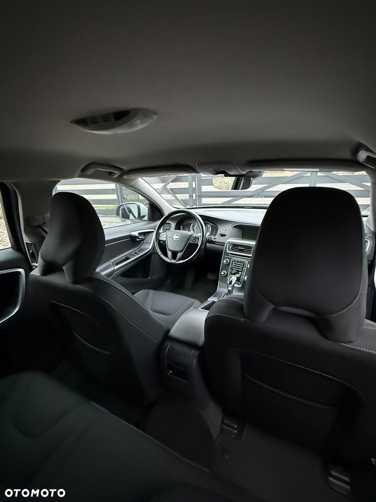 Volvo V60 D4 Drive-E Kinetic - 14