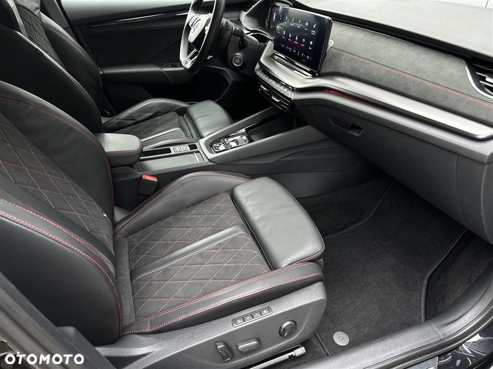 Skoda Octavia 2.0 TDI RS DSG - 9