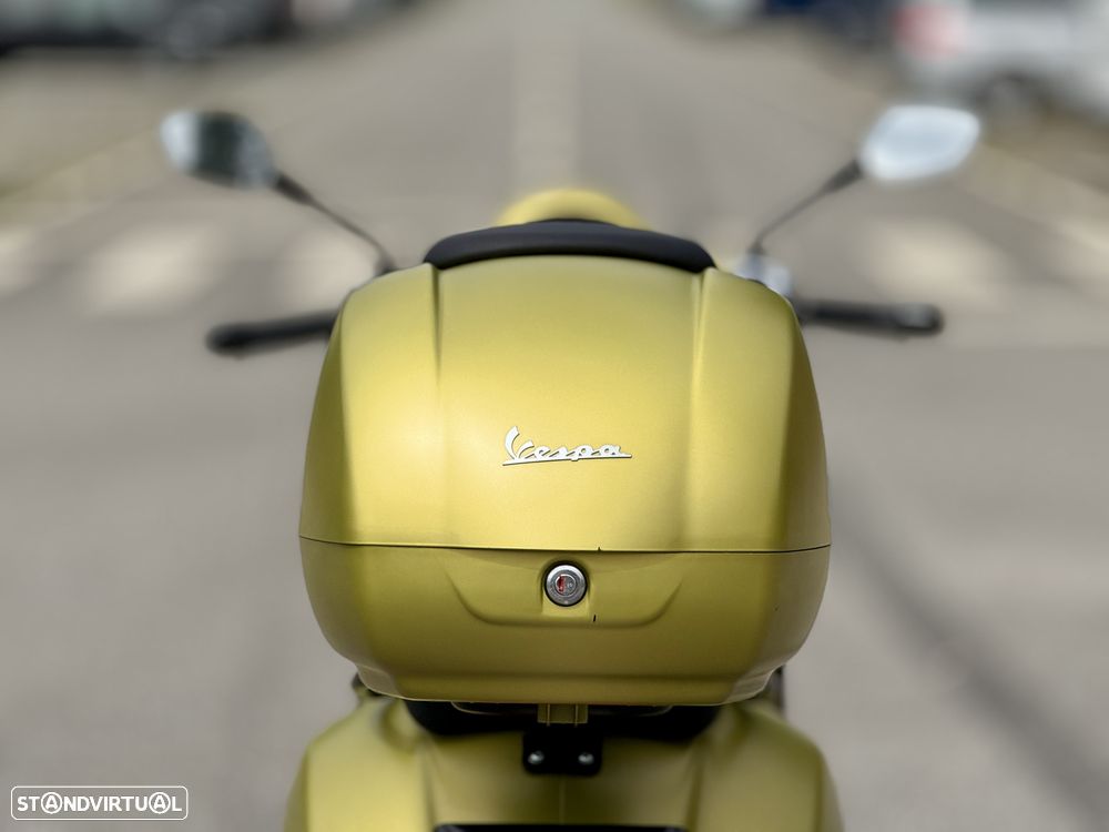 Vespa GTS Super Ambizioso Green Matt - 10