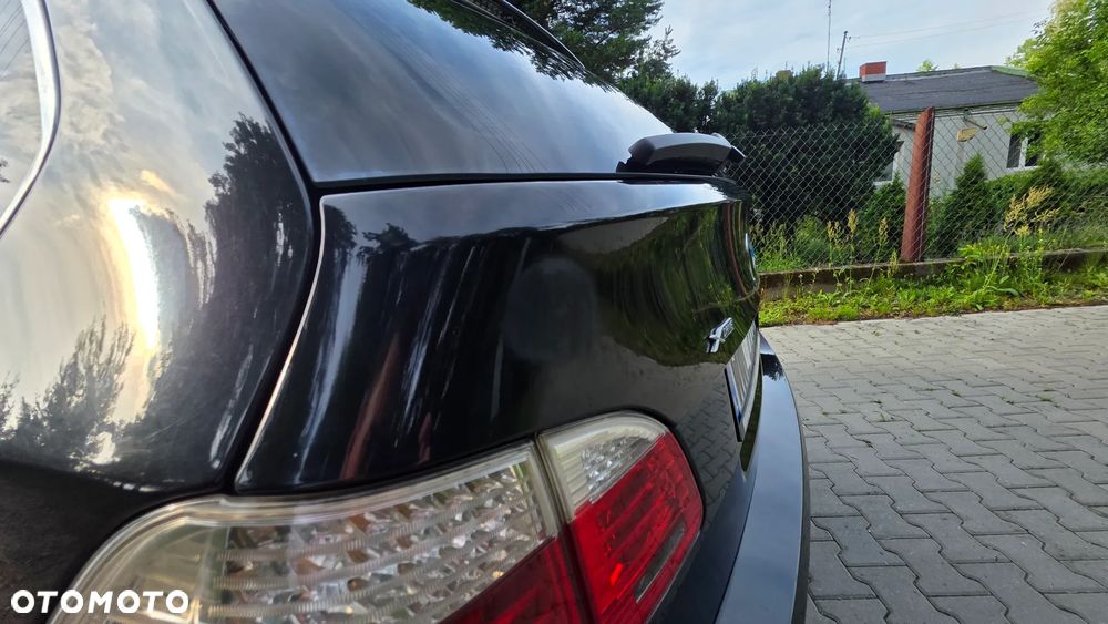 BMW Seria 5 525xd - 35