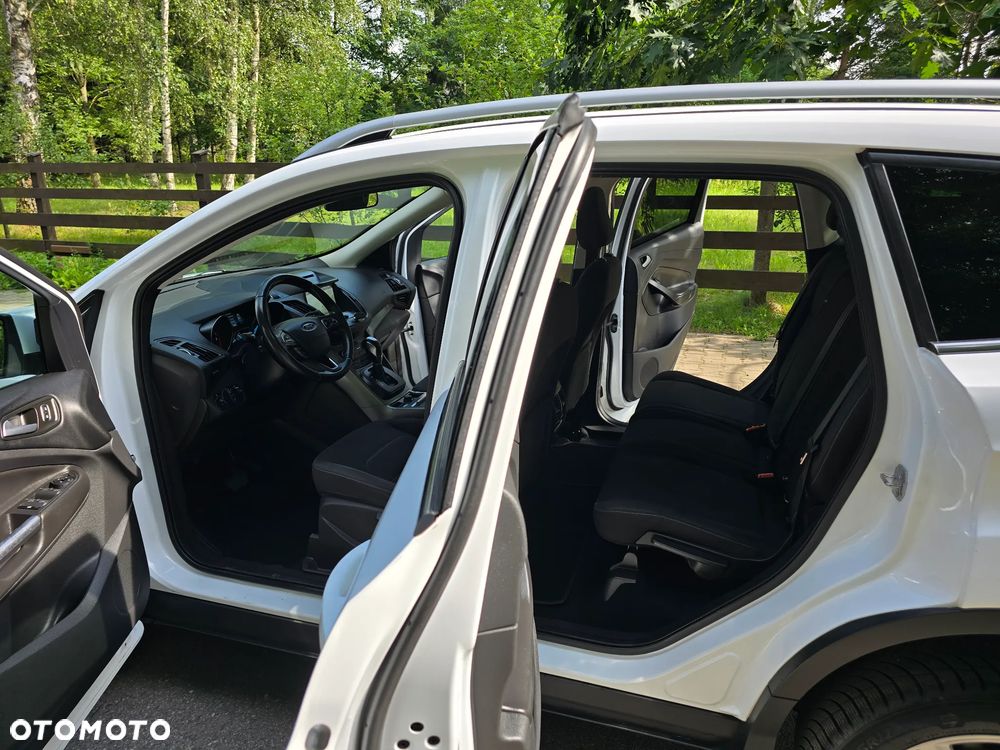 Ford Kuga 2.0 TDCi 4x4 Titanium - 19