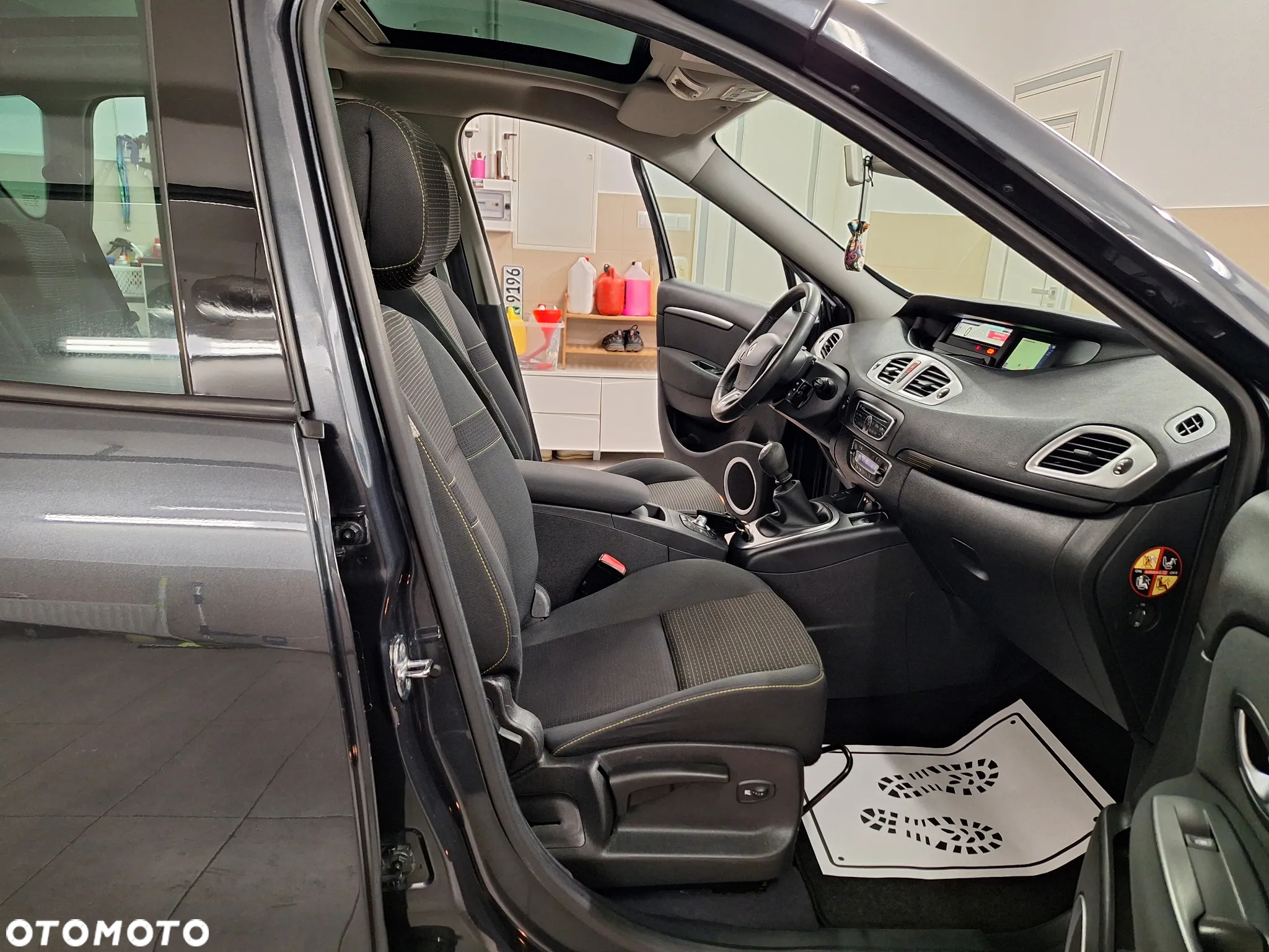 Renault Scenic 1.4 16V TCE TomTom Edition - 28