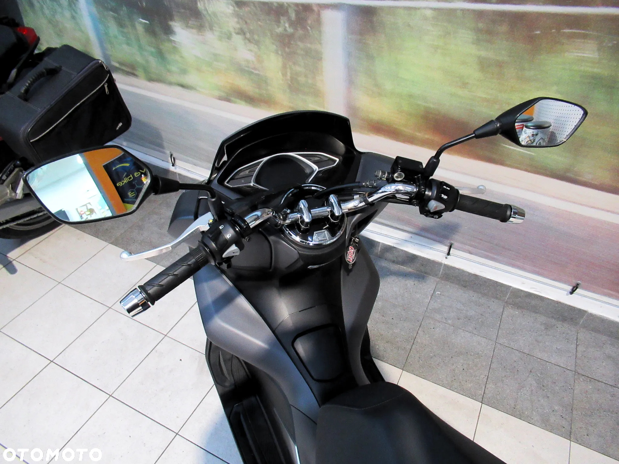 Honda PCX - 8