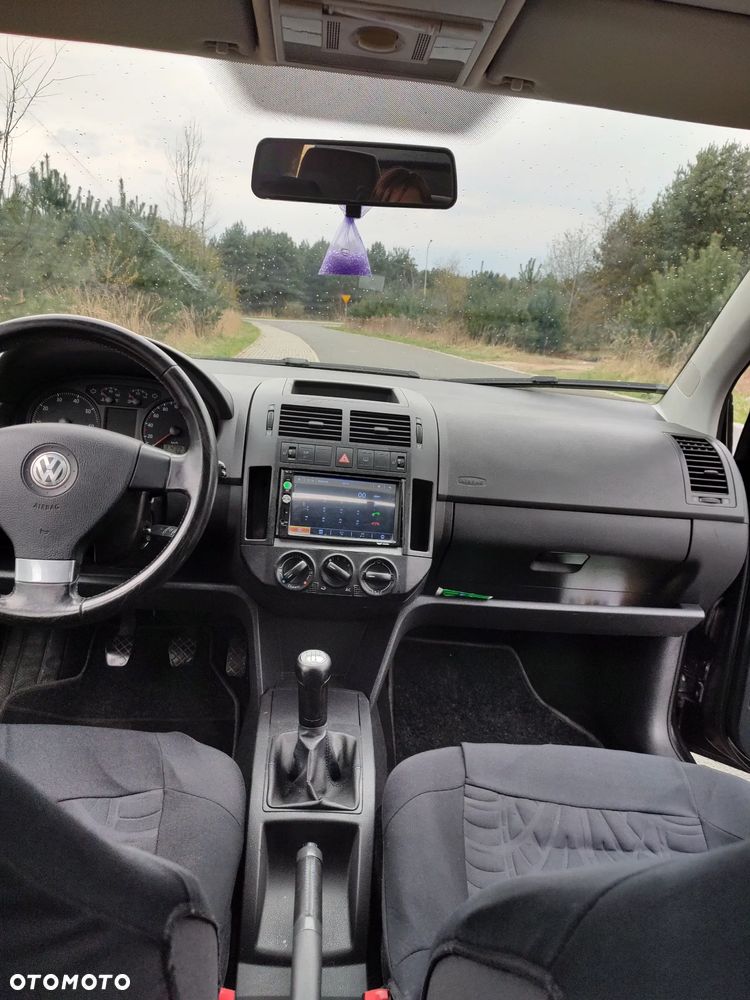 Volkswagen Polo - 5
