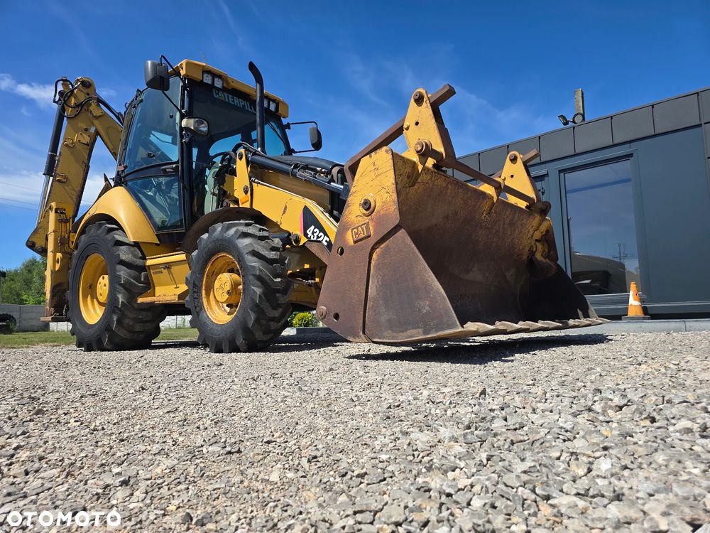 Caterpillar - 11