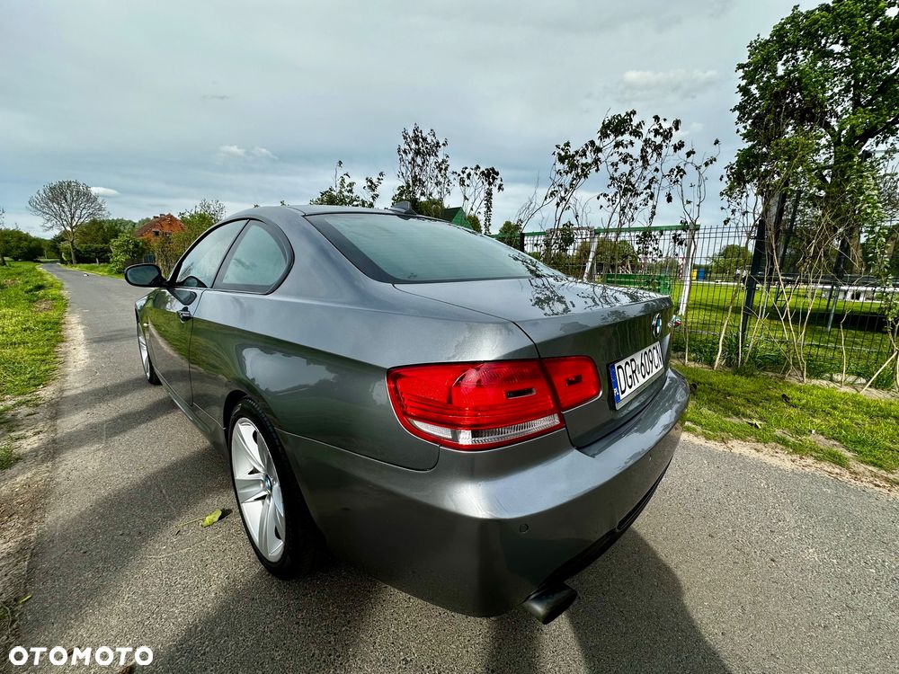 BMW Seria 3 320i M Sport Edition - 16
