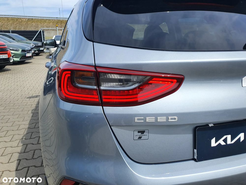 Kia Ceed 1.5 T-GDI Business Line DCT - 24