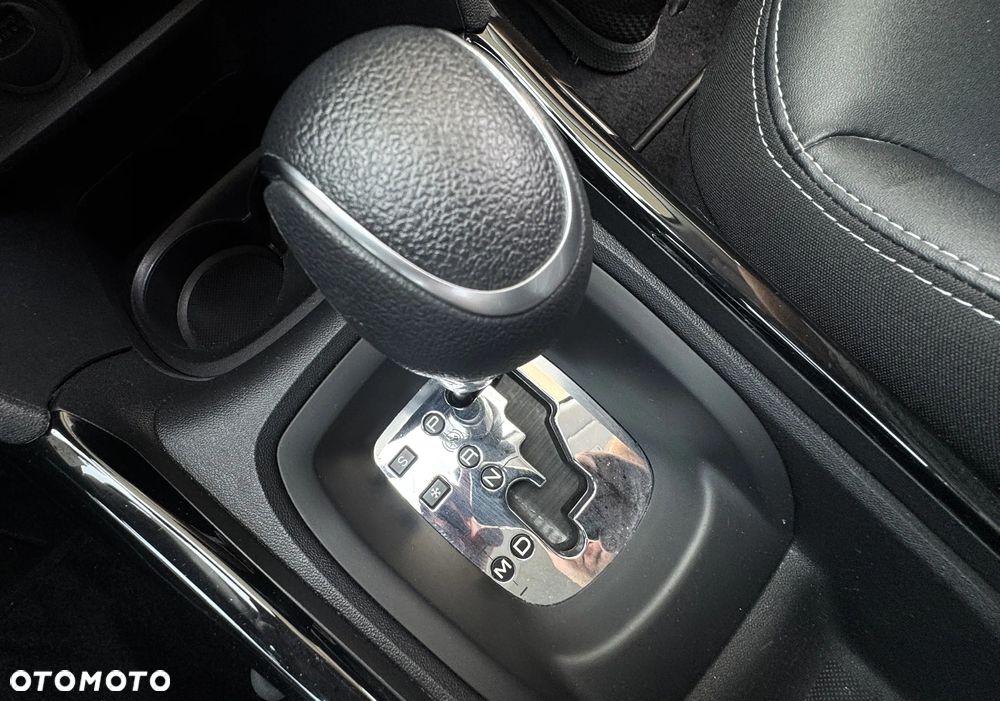 Peugeot 2008 PureTech 110 GPF Stop&Start EAT6 Allure - 7