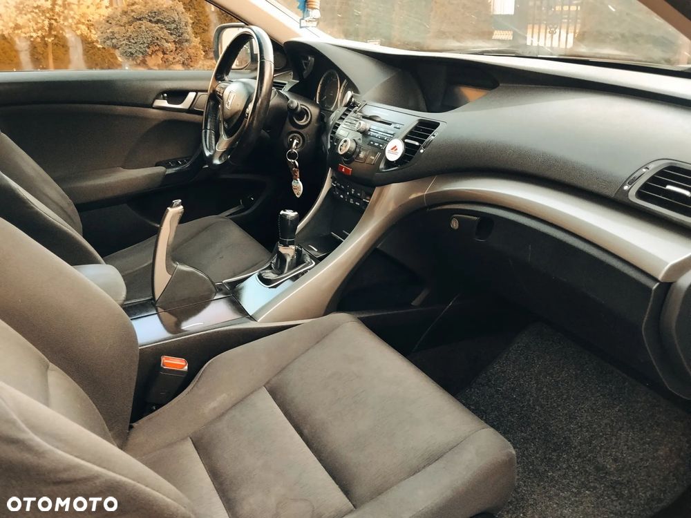 Honda Accord 2.0 Elegance - 25
