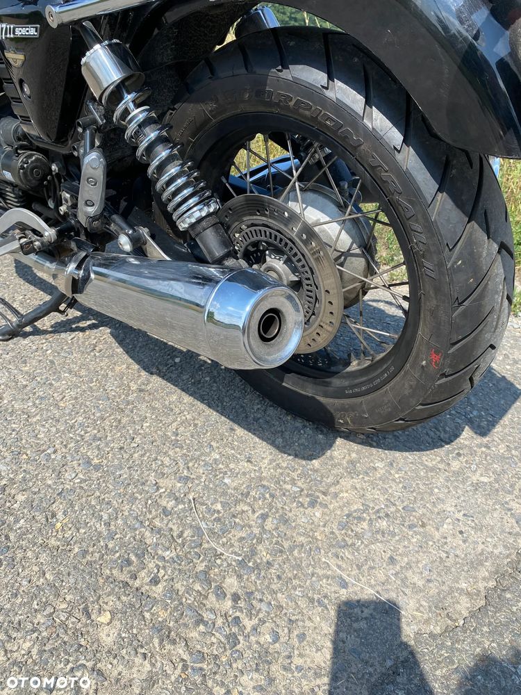 Moto Guzzi V7 - 4