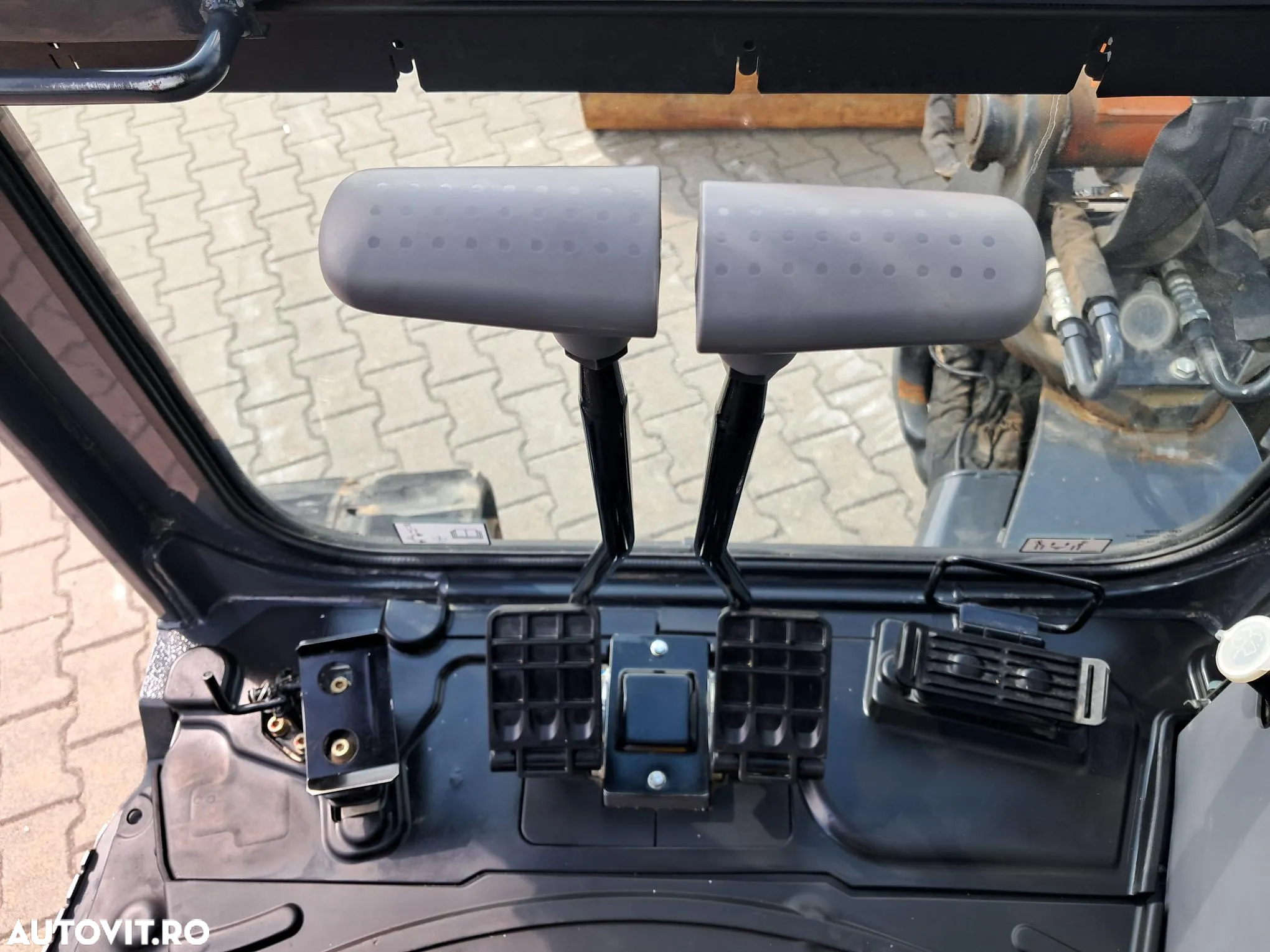 Hitachi ZX48U-6 ZAXIS 48U DOUA CUPE SI LAMA TIP BULDOZER - 17