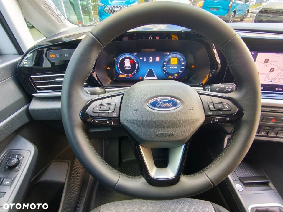 Ford Transit Connect - 17
