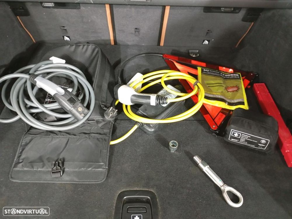 BMW 520 e Pack M - 11