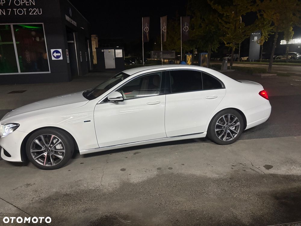 Mercedes-Benz Klasa E 250 9G-TRONIC - 6