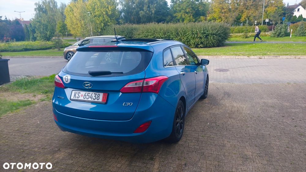 Hyundai i30 1.6 CRDi Premium - 27