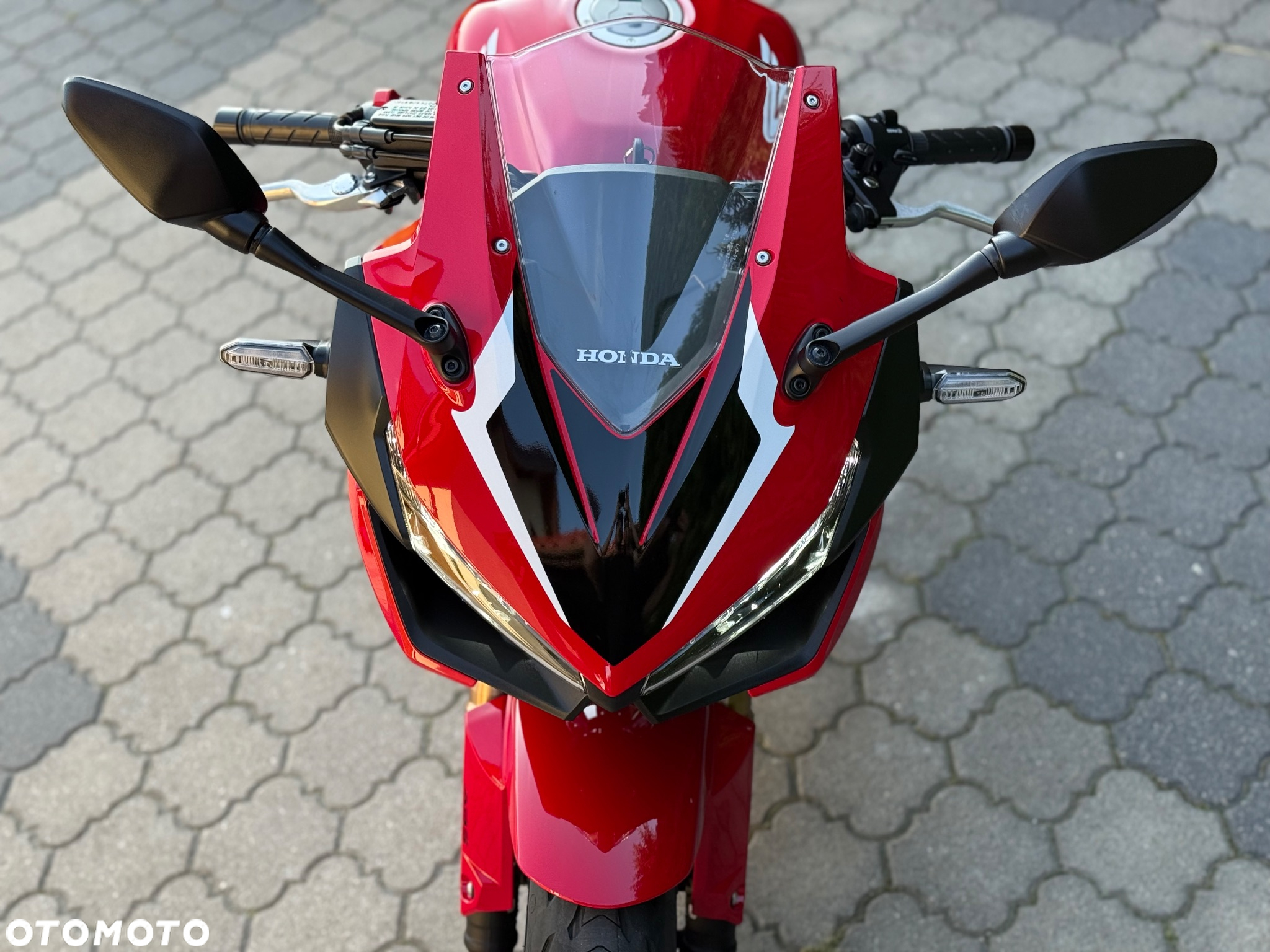 Honda CBR - 24