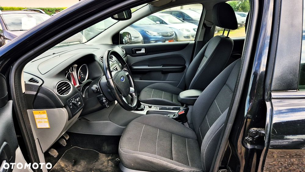 Ford Focus 1.8 Titanium - 32