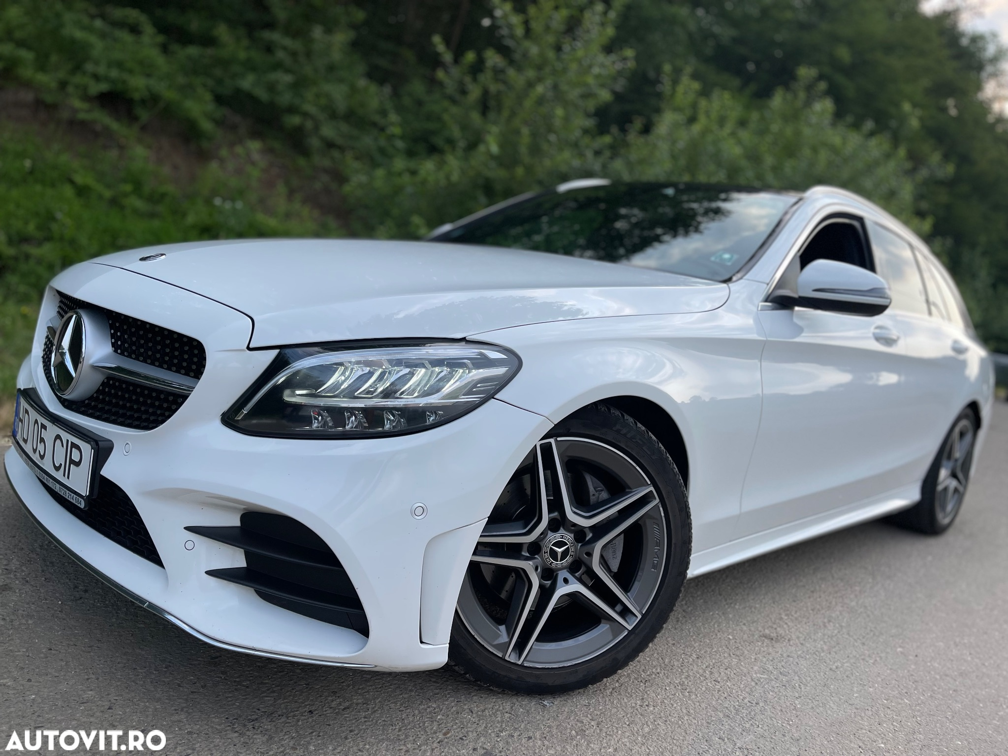 Mercedes-Benz C 220 d T 9G-TRONIC AMG Line - 3
