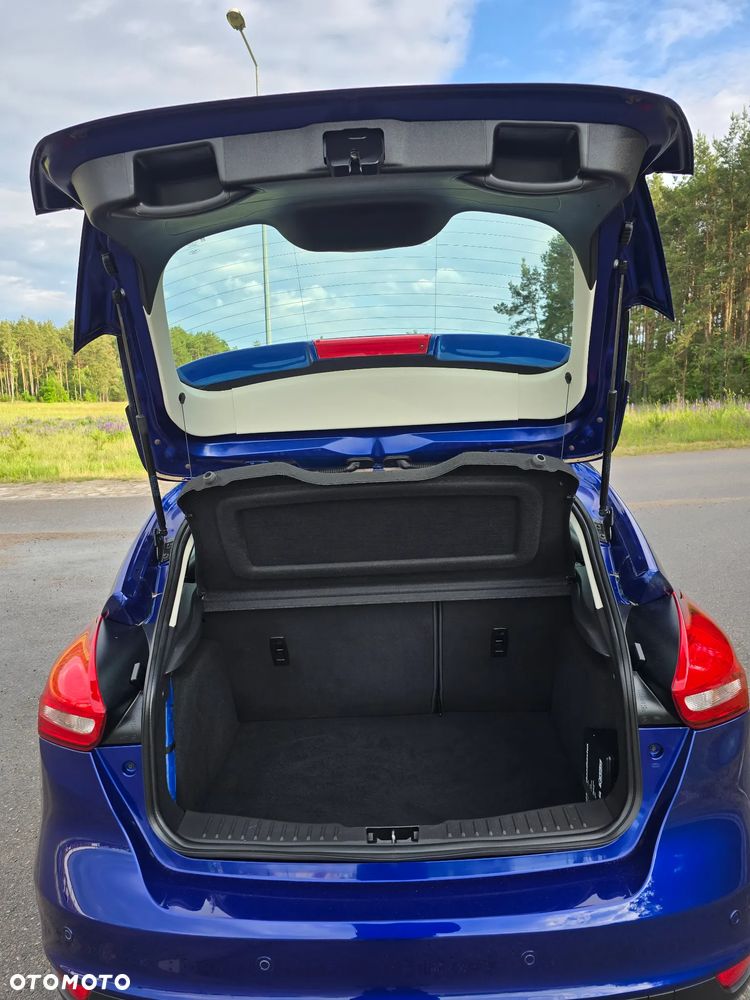 Ford Focus 1.0 EcoBoost 99g Titanium - 32