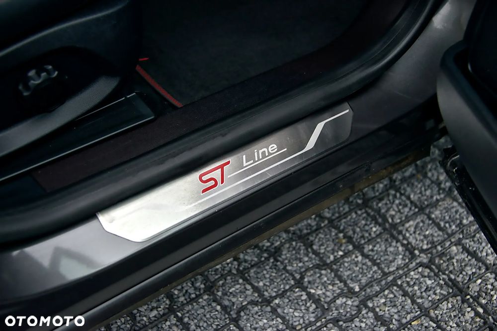 Ford Puma 1.0 EcoBoost Hybrid ST-LINE - 32