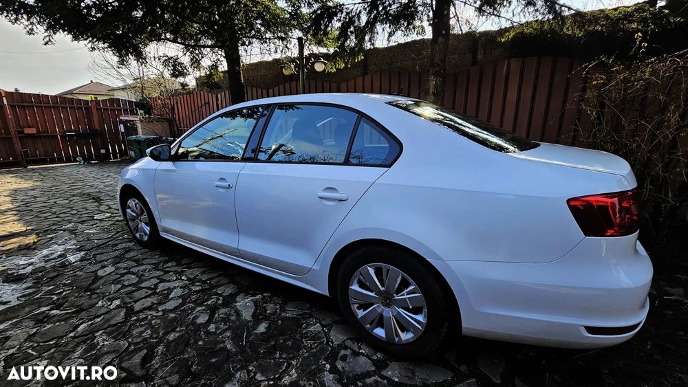 Volkswagen Jetta 1.2 TSI Trendline - 3