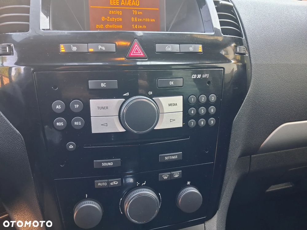 Opel Zafira - 27