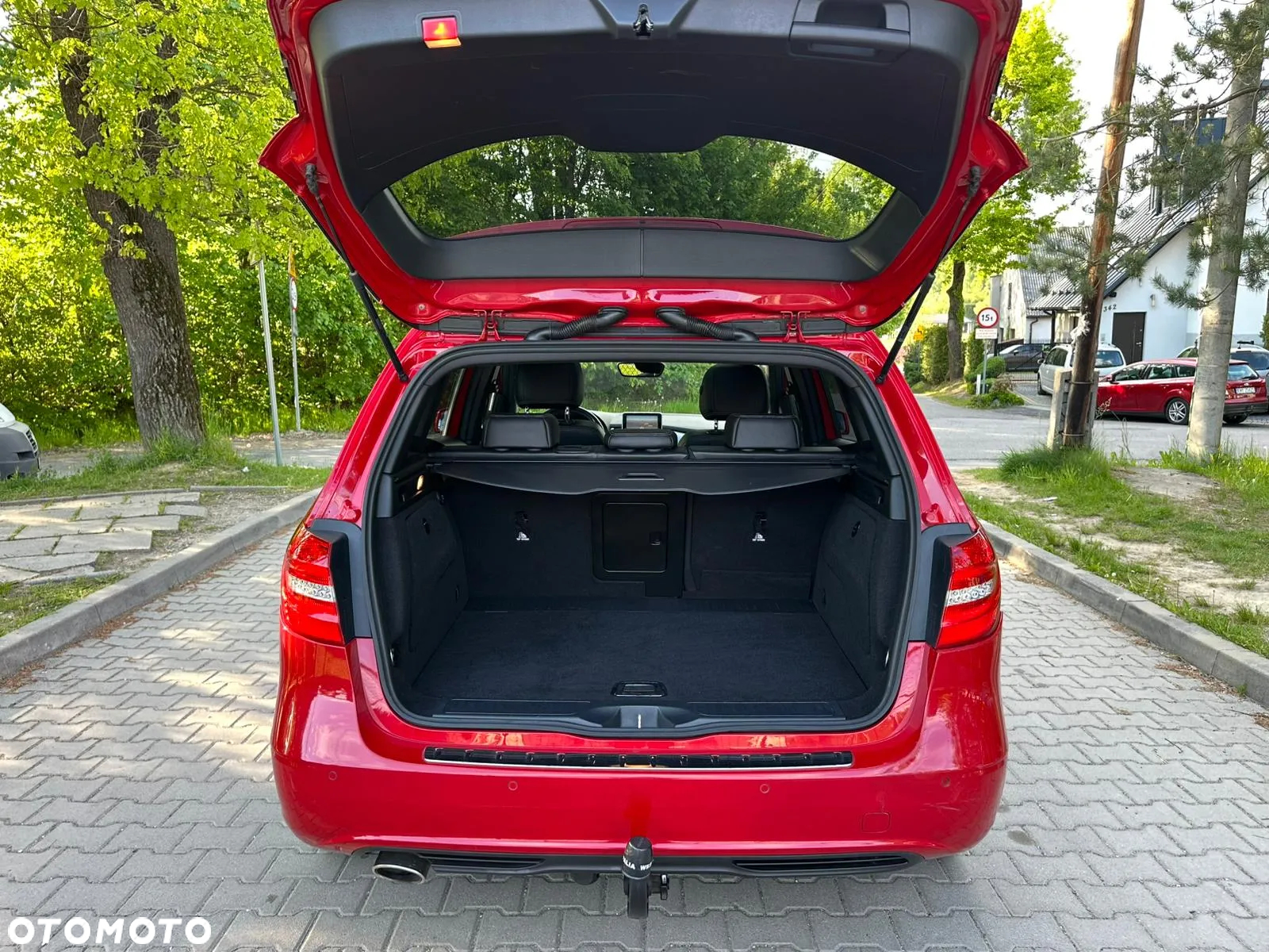 Mercedes-Benz Klasa B 180 CDI (BlueEFFICIENCY) 7G-DCT - 33