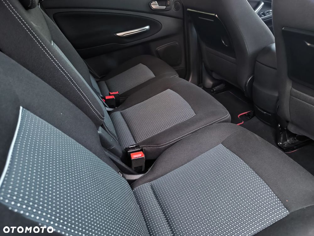 Ford S-Max 2.0 TDCi DPF Titanium - 17