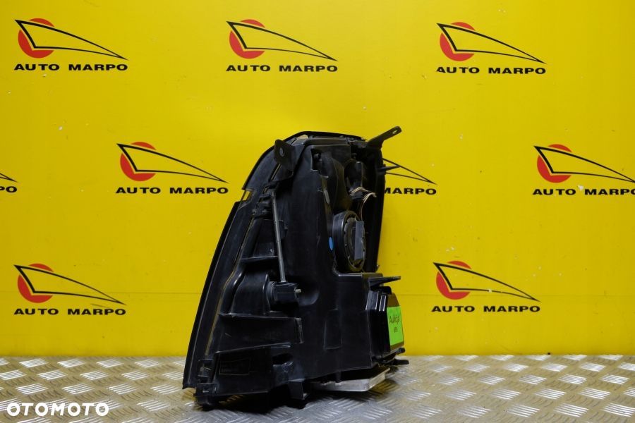 CADILLAC ESCALADE 2006- REFLEKTOR LAMPA XENON PRAWA USA - 7