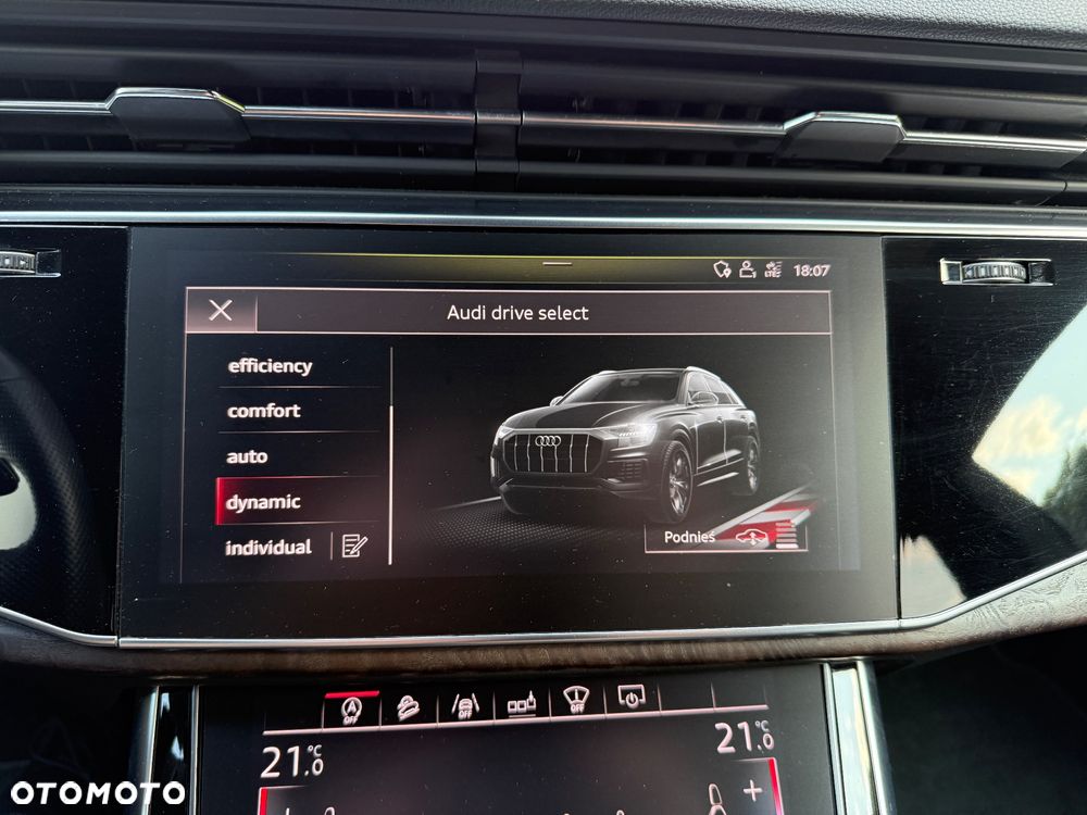 Audi Q8 - 12