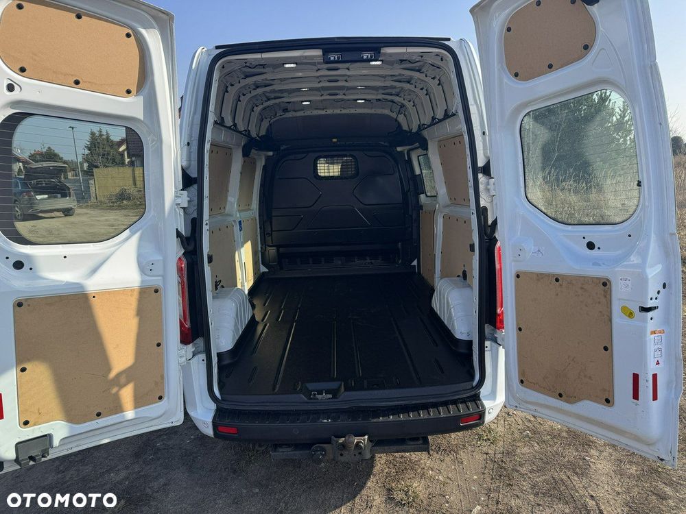 Ford Transit Custom - 9