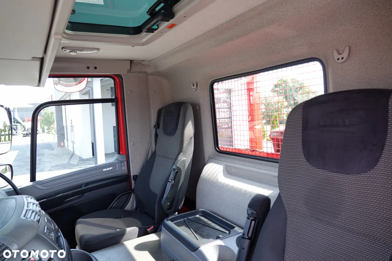 DAF CF 460 / 8x2/  LAWETA / PLATFORMA / NAJAZDY HYDRAULICZNE / WYCIĄGARKA / oś skrętna i podnoszona / EURO 6 - 28