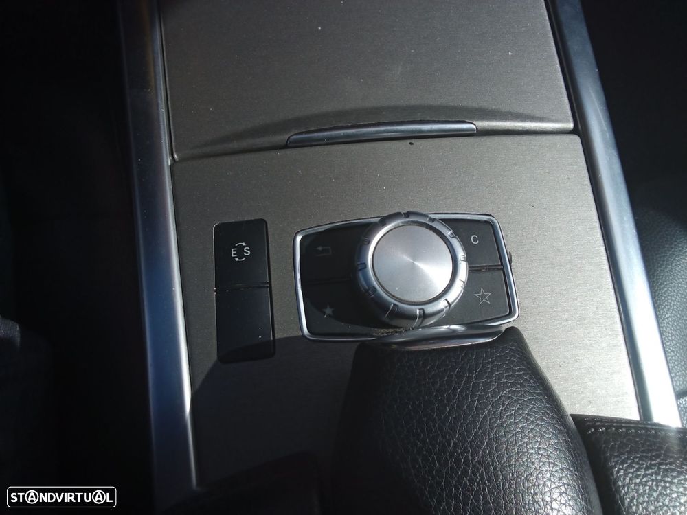 Mercedes-Benz E 300 Bluetec Hybrid Elegance - 19