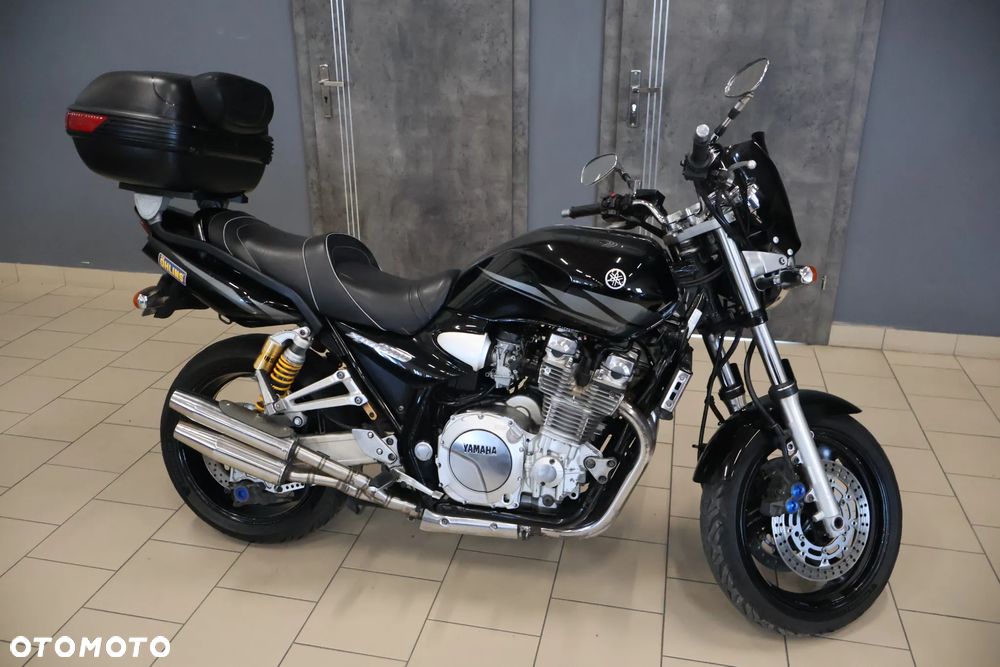Yamaha XJR