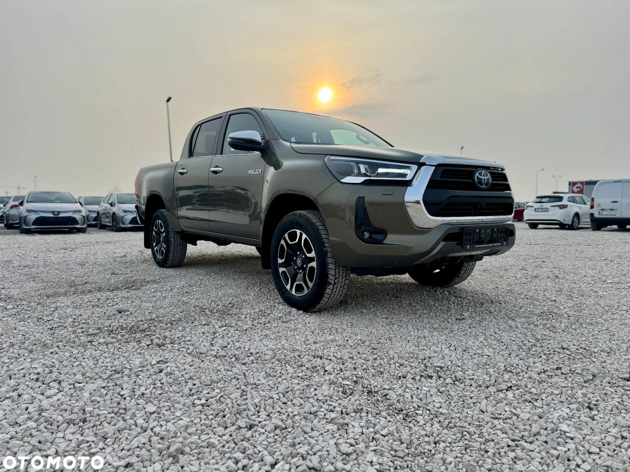 Toyota Hilux - 4
