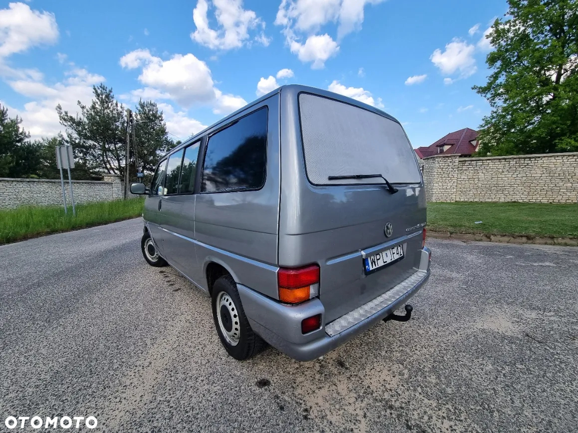 Volkswagen Transporter - 11