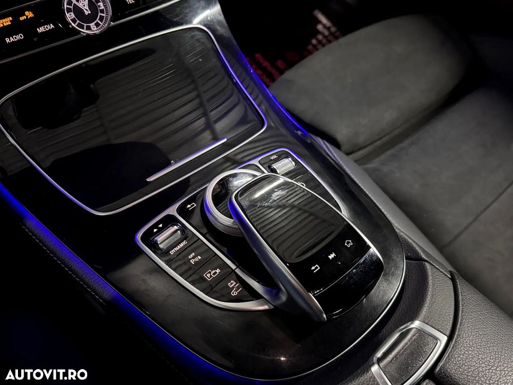 Mercedes-Benz E 350e 9G-TRONIC AMG Line - 13