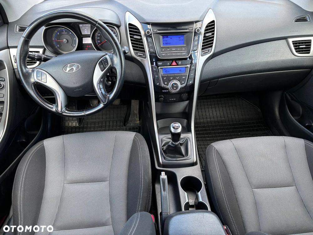 Hyundai i30 Kombi 1.6 CRDI Select - 7