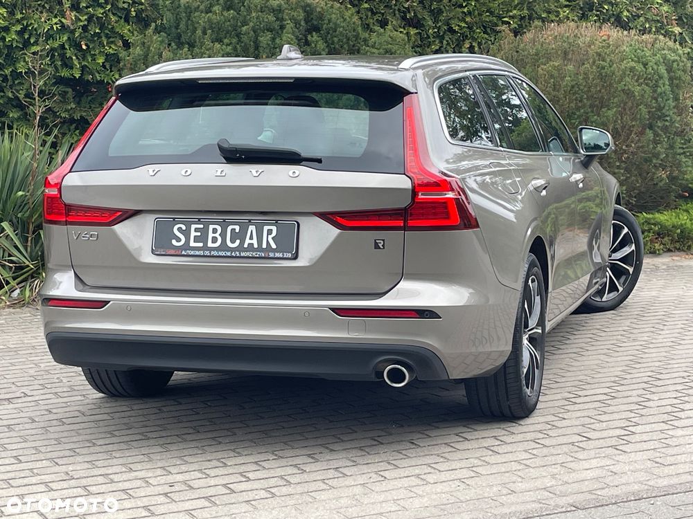 Volvo V60 D3 Drive-E Momentum - 22