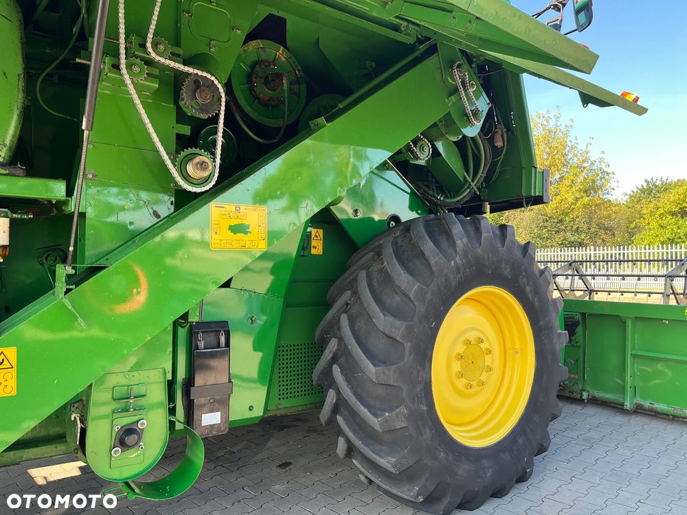 John Deere 2256 - 10