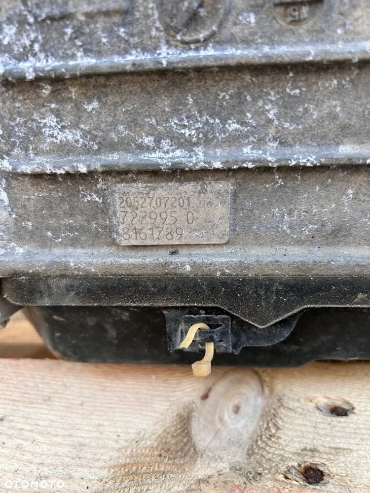 MERCEDES C-KLASA W205 1.6 CGI SKRZYNIA AUTOMAT 2052707201 - 8