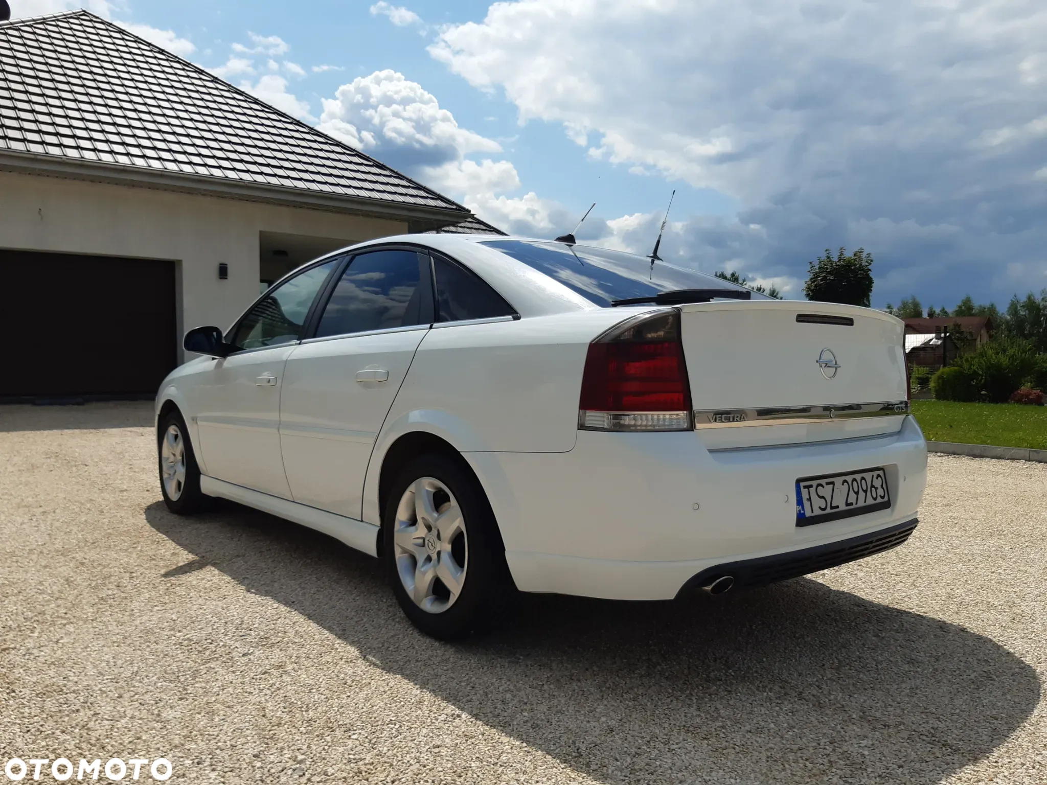 Opel Vectra 1.9 CDTI Sport / GTS - 3