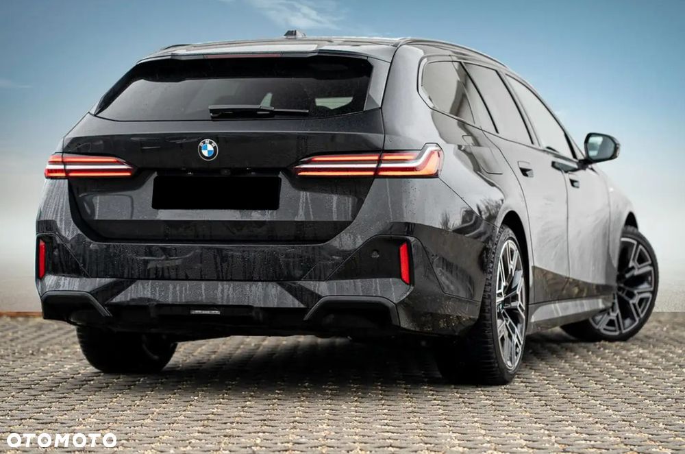 BMW Seria 5 520i mHEV M Sport - 4