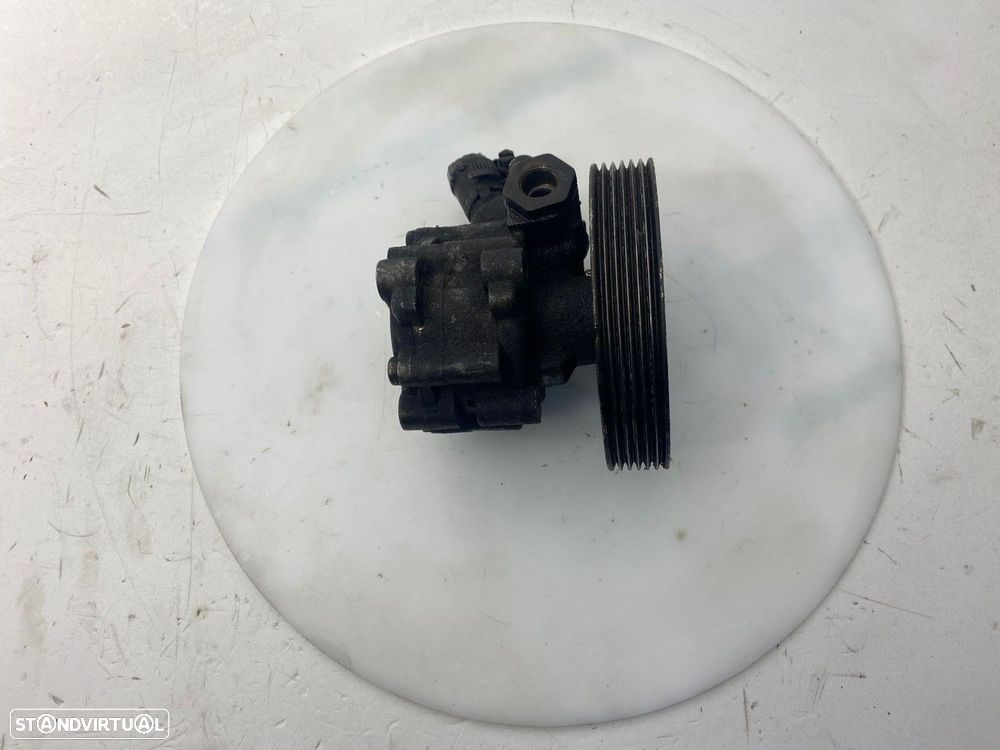 Bomba direcção assistida PEUGEOT EXPERT 1.6 HDi 90 16V REF. 7617955556 MOTOR 9HU - 3