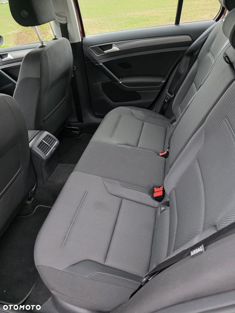 Volkswagen Golf 1.0 TSI BMT City - 23
