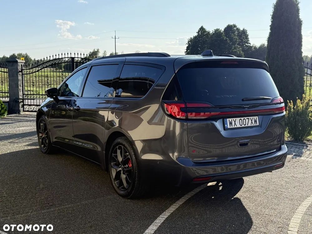 Chrysler Pacifica - 13